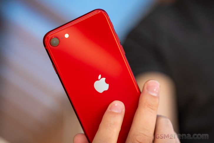 مبيعات iPhone على ما يرام في الصين بشكل رئيسي بفضل iPhone SE