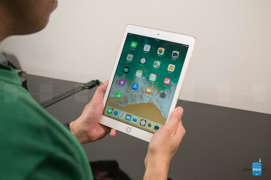 Apple-iPad-2018-Review019.jpg