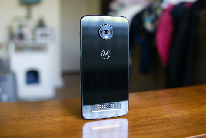 مراجعة هاتف Motorola Moto Z3 Play