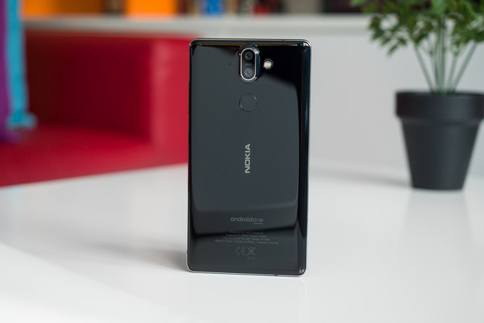 مراجعة هاتف Nokia 8 Sirocco