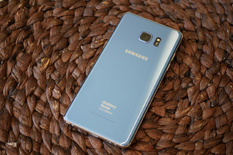 مراجعة Samsung Galaxy Note FE (Fan Edition)