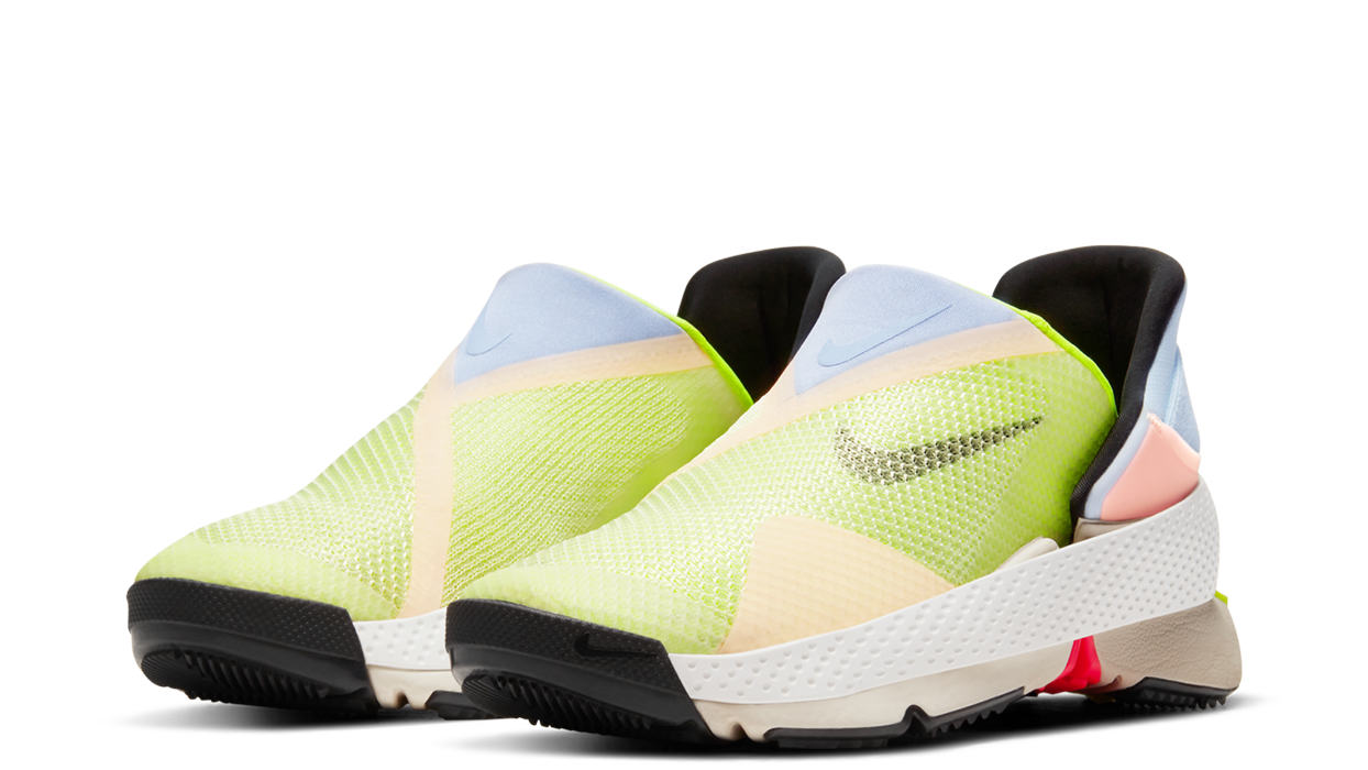 Nike تطلق حذاء Go FlyEase الرياضي الجديد بتصميم يدعم إنزلاق القدم بشكل سريع