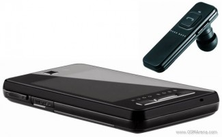 دخلت Samsung في شراكة مع Hugo Boss للحصول على إصدار خاص من F480 Toco