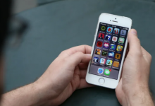 كيفية حجب التطبيقات من الشاشة الرئيسية لهاتف الأيفون في iOS 14!
