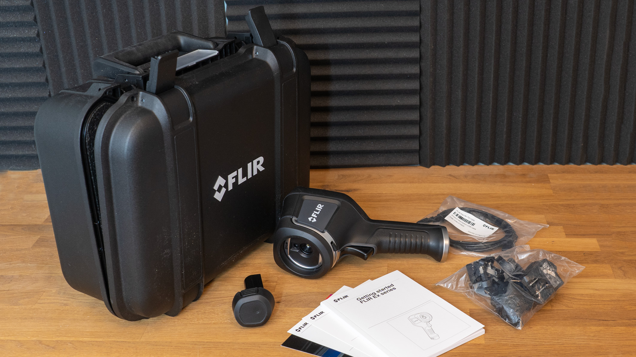 يتم اختبار كاميرا التخيل الحراري FLIR E-XT