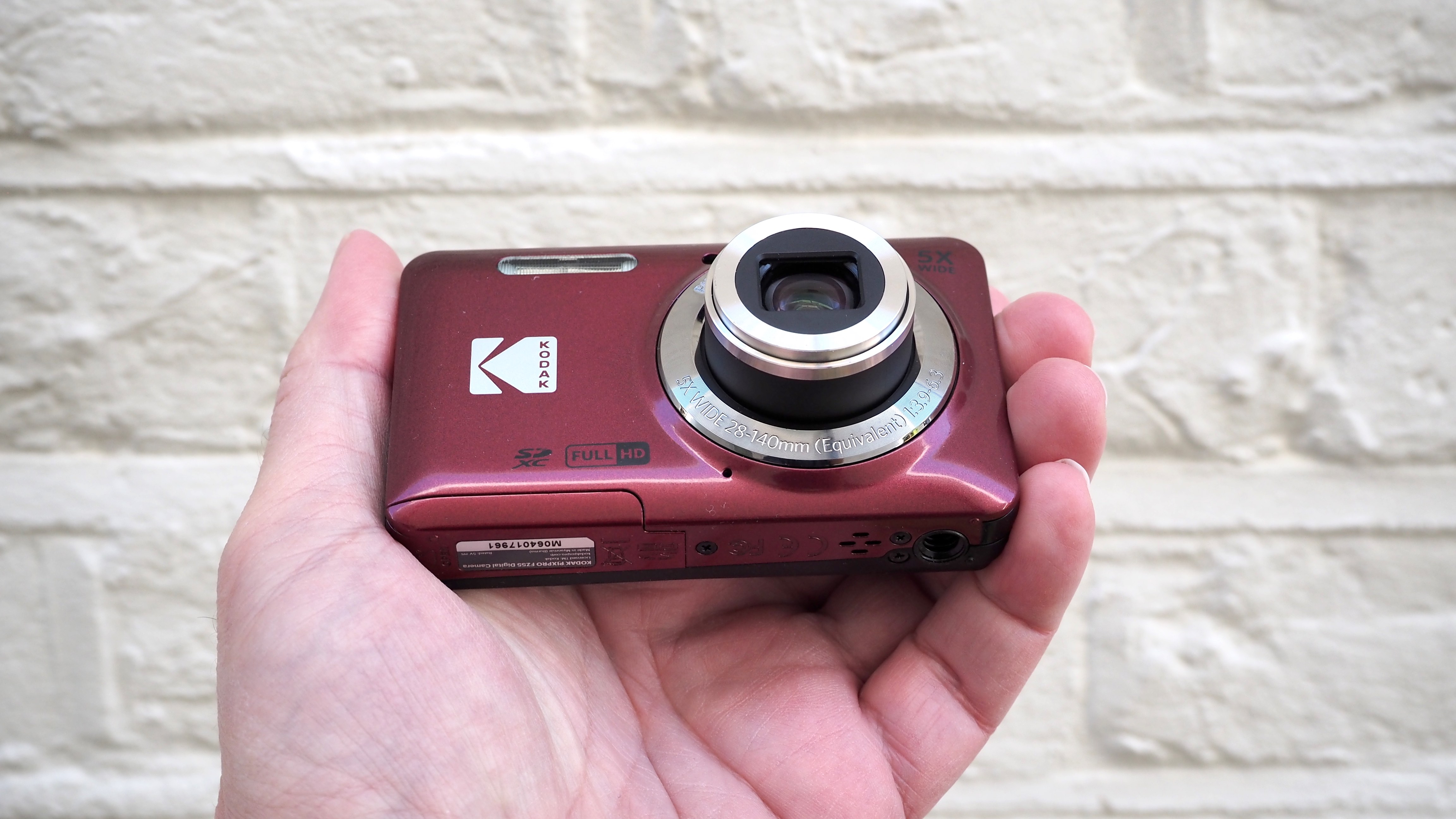 كاميرا Kodak PIXPRO FZ55 قم بالتصوير والتوجيه