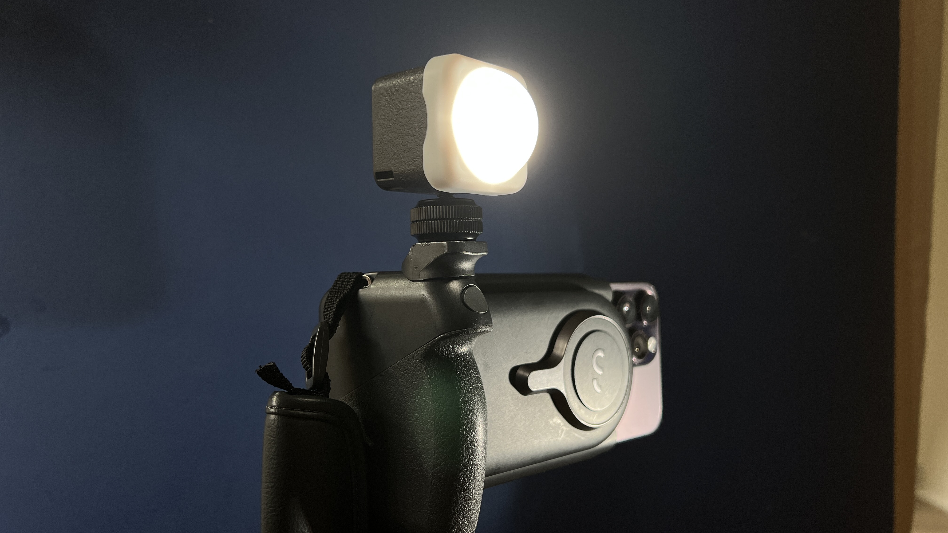 طقم إضاءة فيديو LED صغير من SmallRig RM01