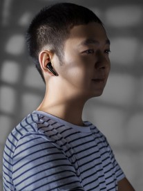 يؤكد Realme التنفيذيون خيارات الألوان لأول سماعات أذن لاسلكية حقًا للشركة