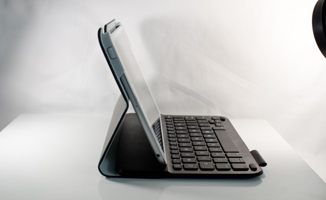 Logitech-Ultrathin-Keyboard-iPad-mini
