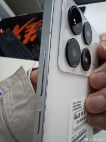 Redmi Note K70 Pro (أسود) وK70 (أبيض)