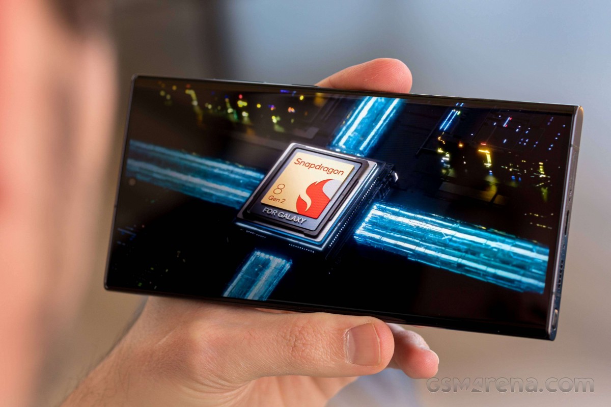 سيصل Snapdragon 8 Gen 3 لجهاز Galaxy إلى ذروته عند 1 جيجا هرتز