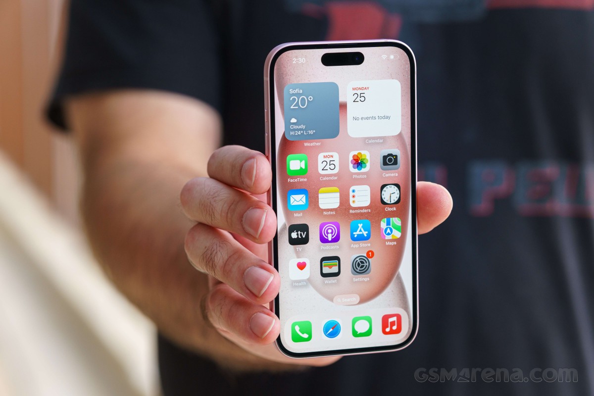يعرض هاتف iPhone 16 من Apple تسريبًا – أكبر على المحترفين، ونفس معدل التحديث 60 هرتز على الفانيليا