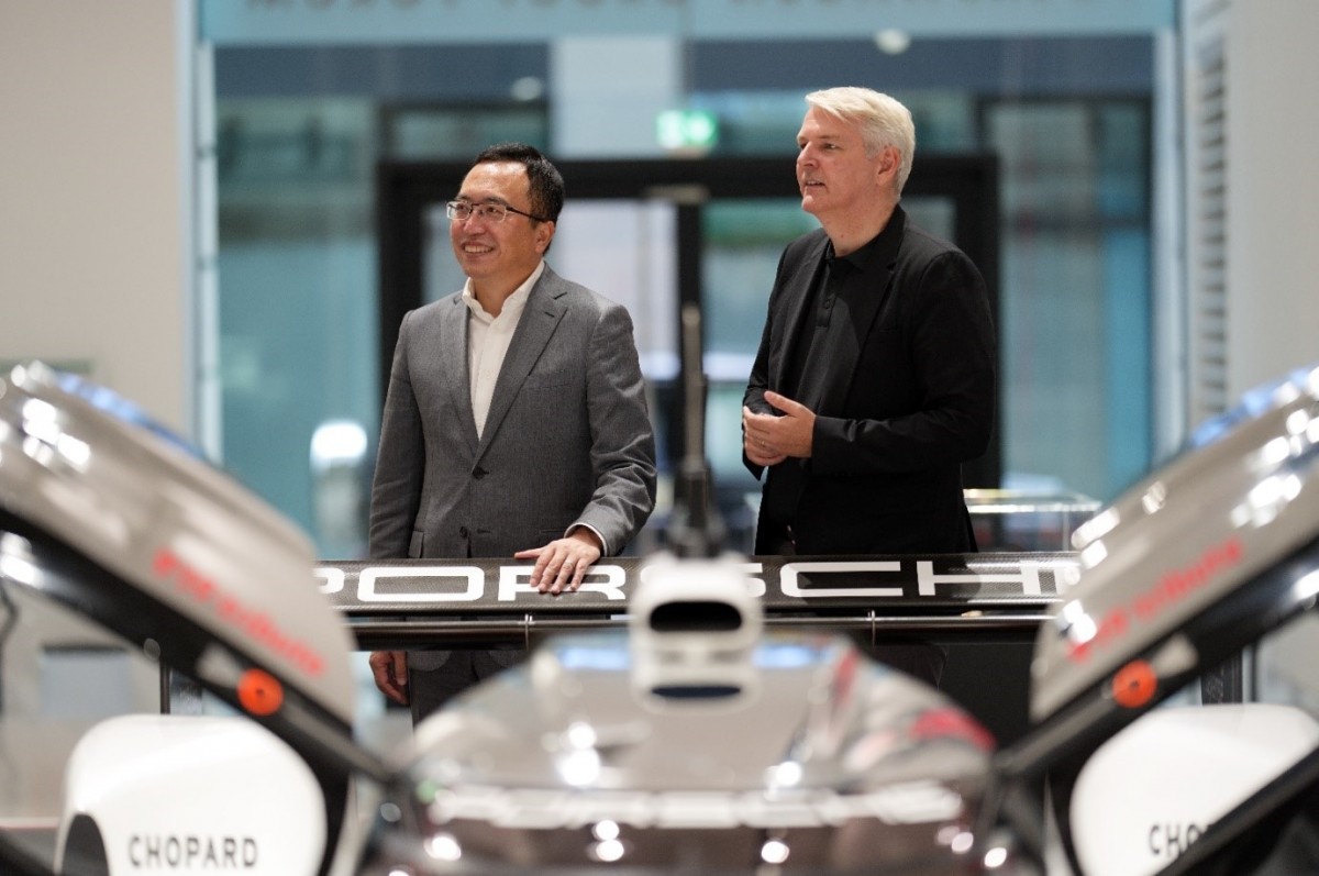 تبرم شركة Honor صفقة مع شركة Porsche Design، الرائدة الفاخرة القادمة في عام 2024