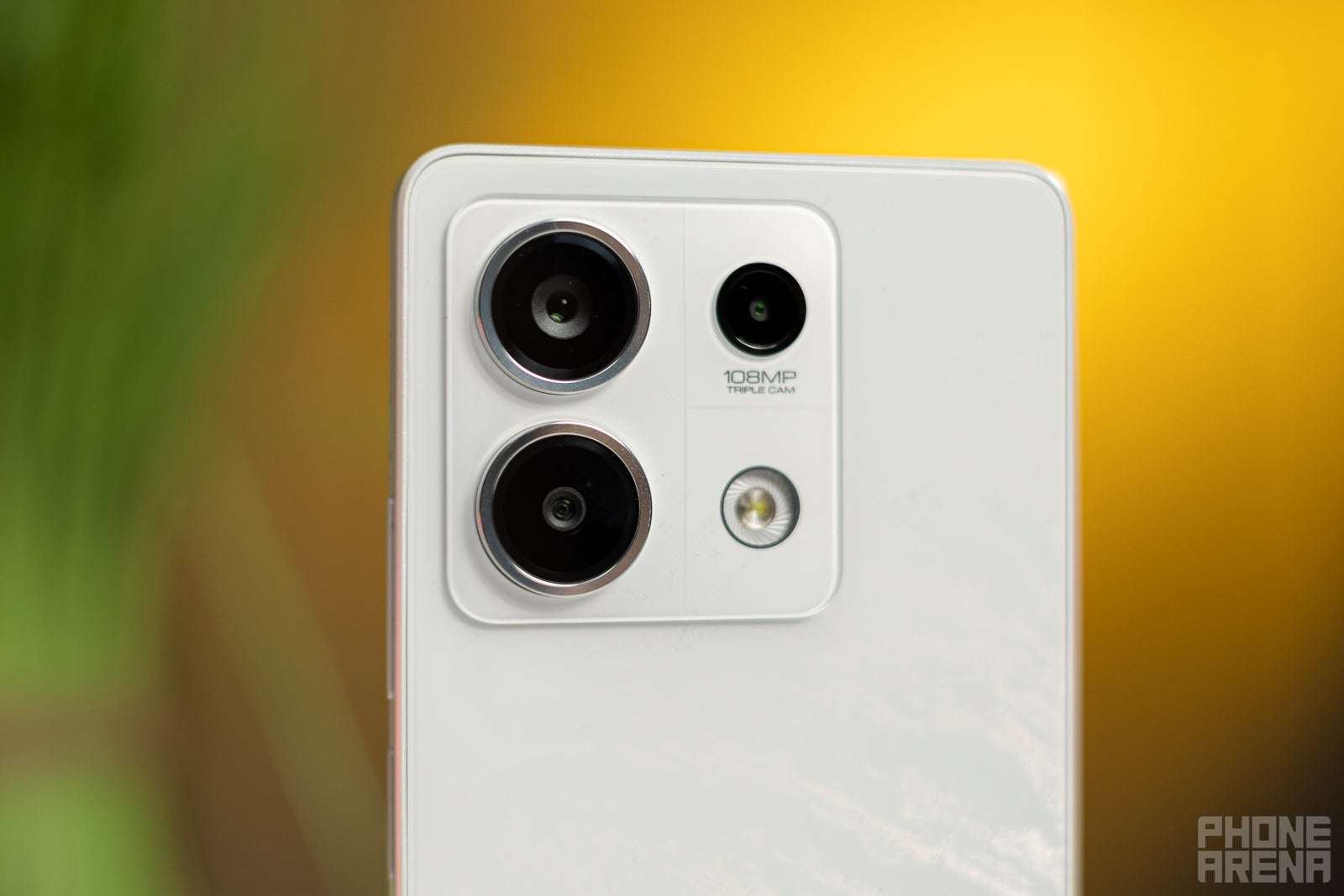 لديك ثلاث كاميرات في الخلف، لكن الكاميرا الرئيسية فقط هي التي تشعر بأنها قادرة حقًا - مراجعة Xiaomi Redmi Note 13 5G: مظهر رائع بميزانية محدودة