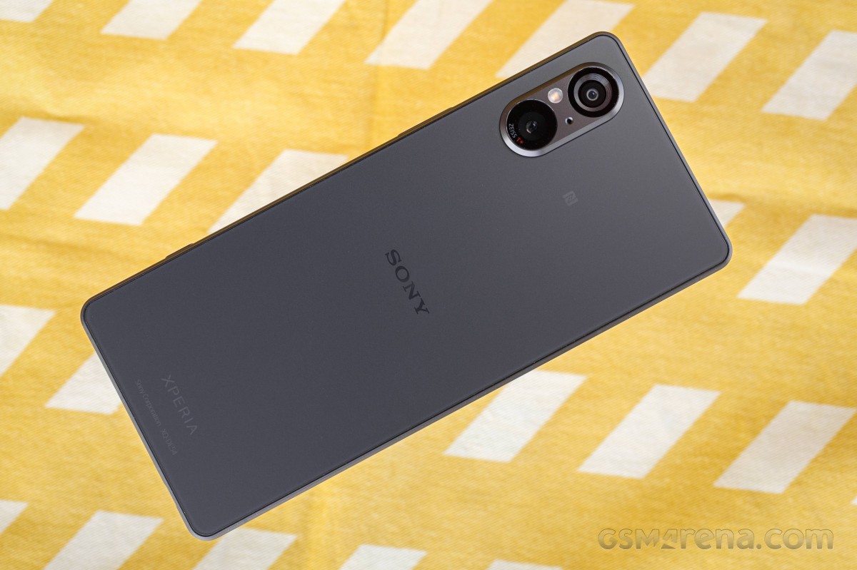 يتلقى هاتف Sony Xperia 5 V الآن التحديث إلى Android 14