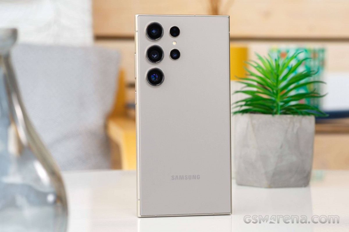 Samsung Galaxy S24 Ultra قيد المراجعة