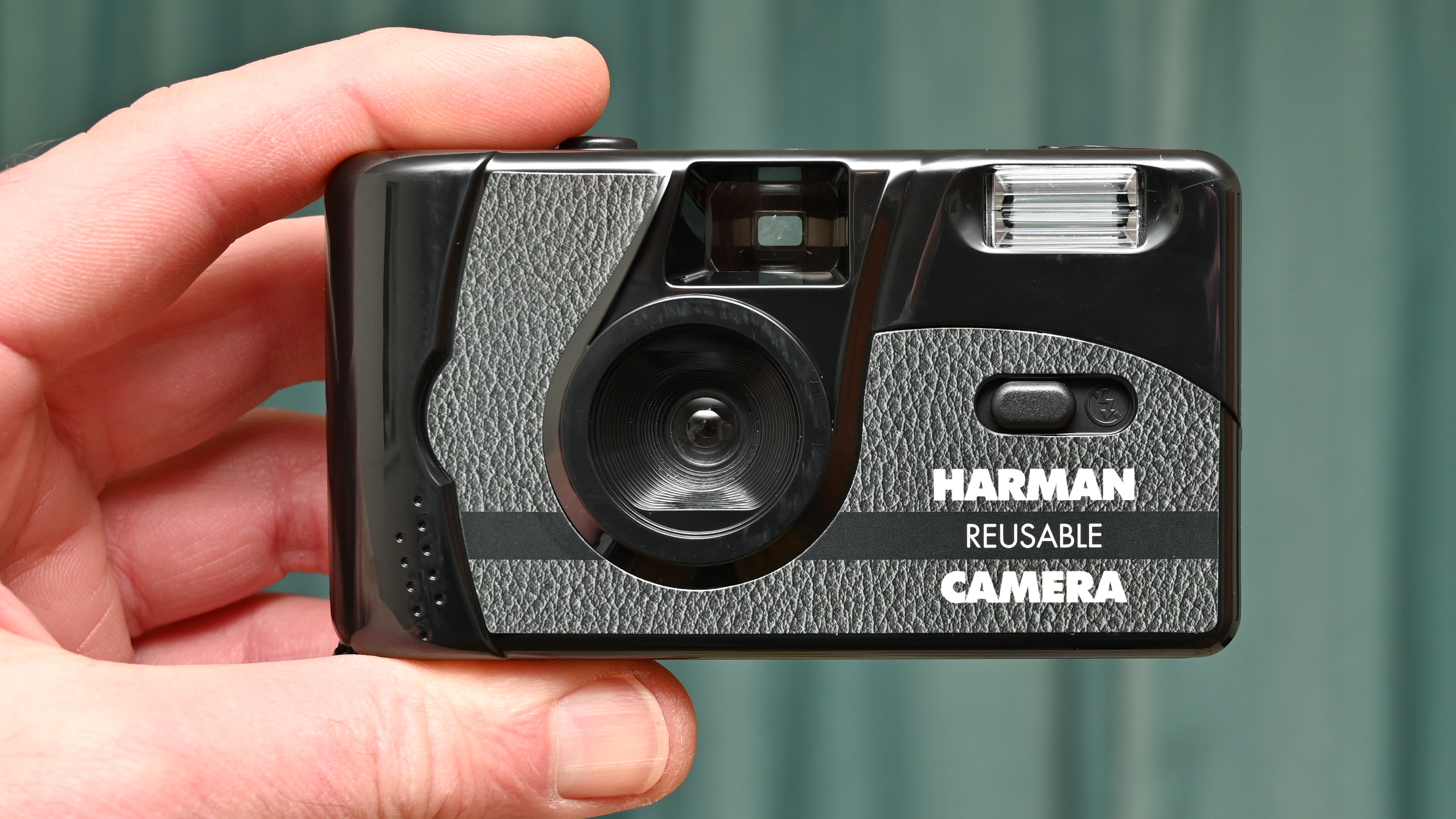 كاميرا فيلم هارمان 35 ملم قابلة لإعادة الاستخدام