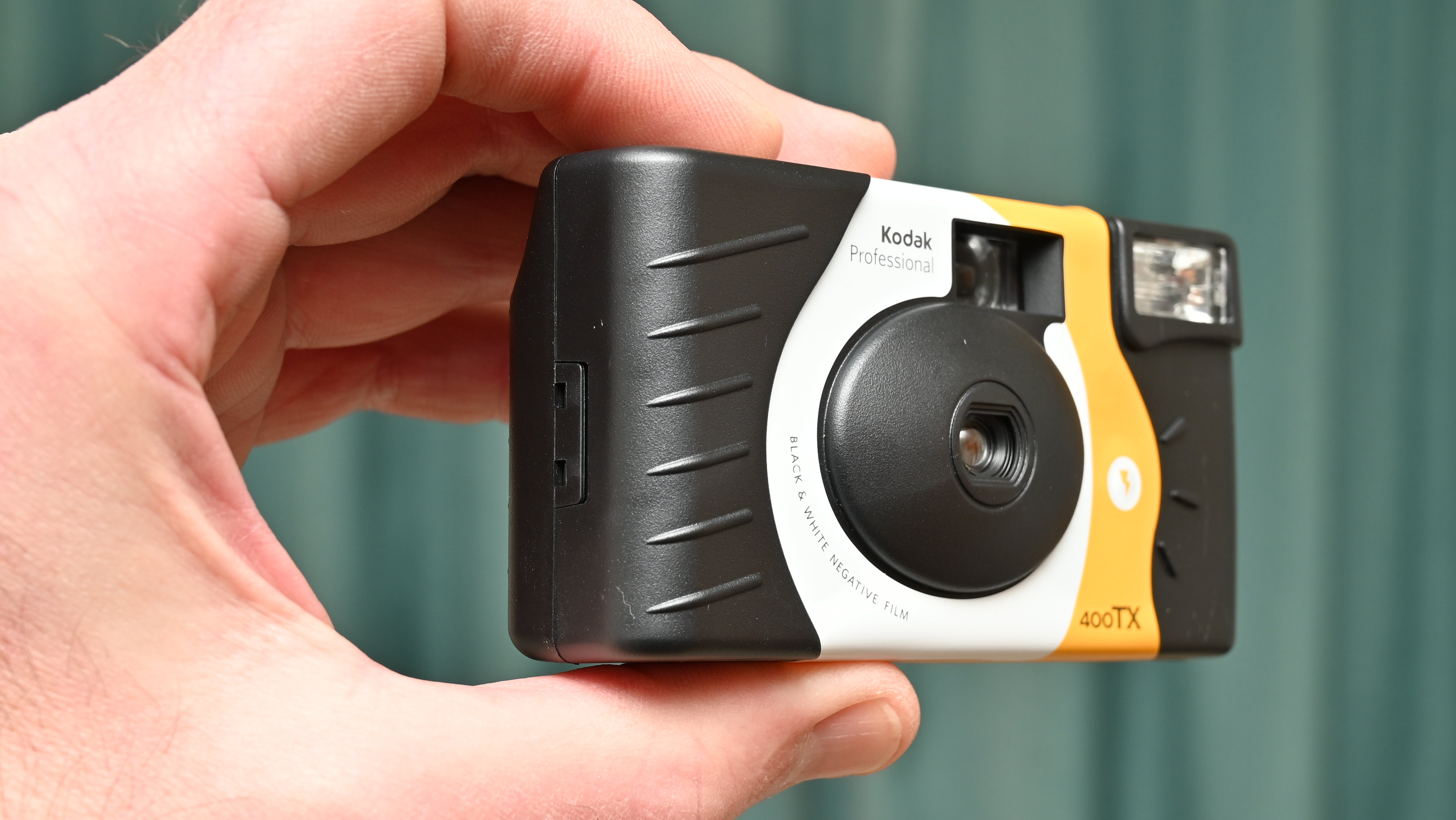 كاميرا كوداك أبيض وأسود Tri-X 400 للاستخدام الفردي