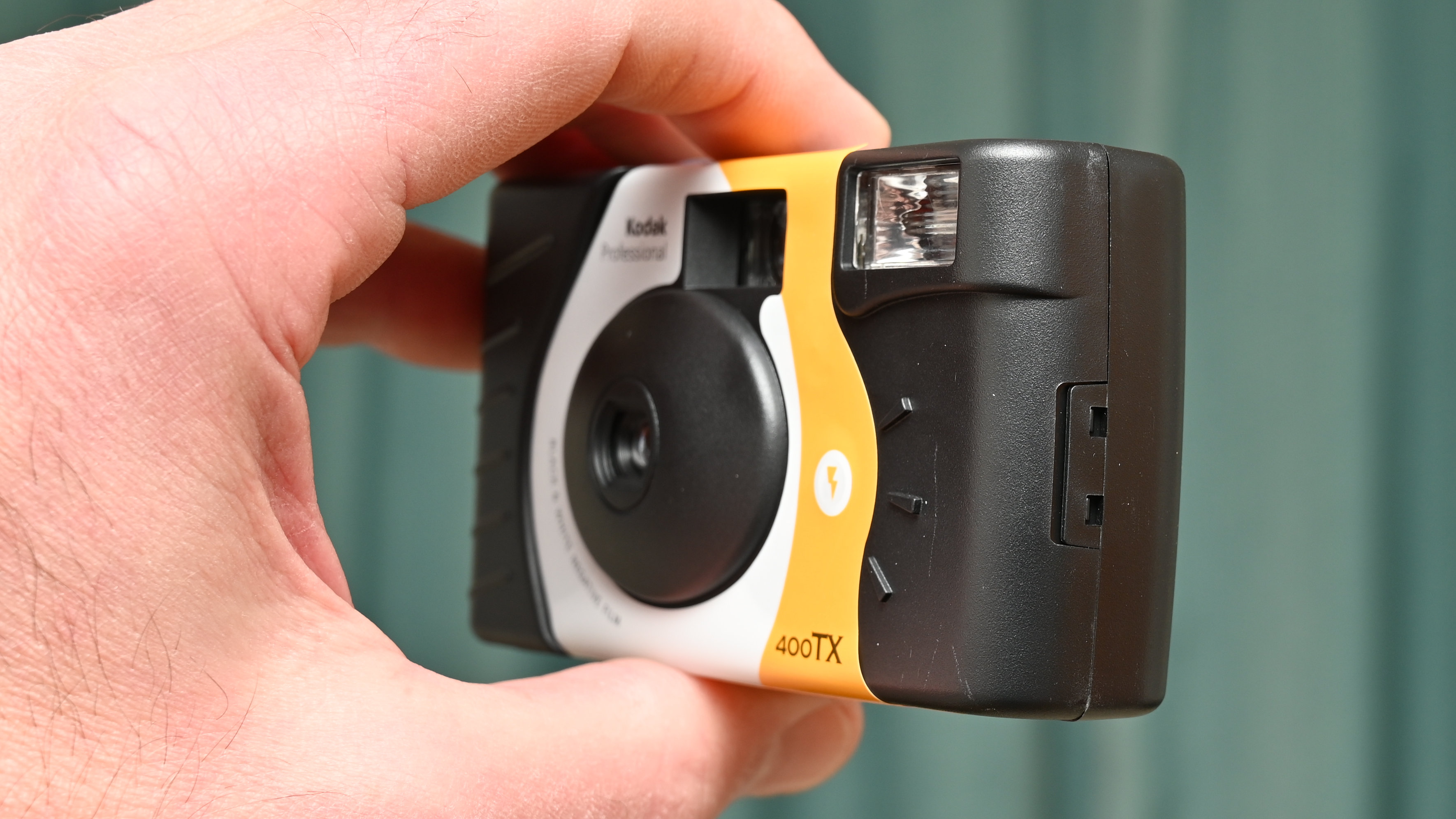 كاميرا كوداك أبيض وأسود Tri-X 400 للاستخدام الفردي