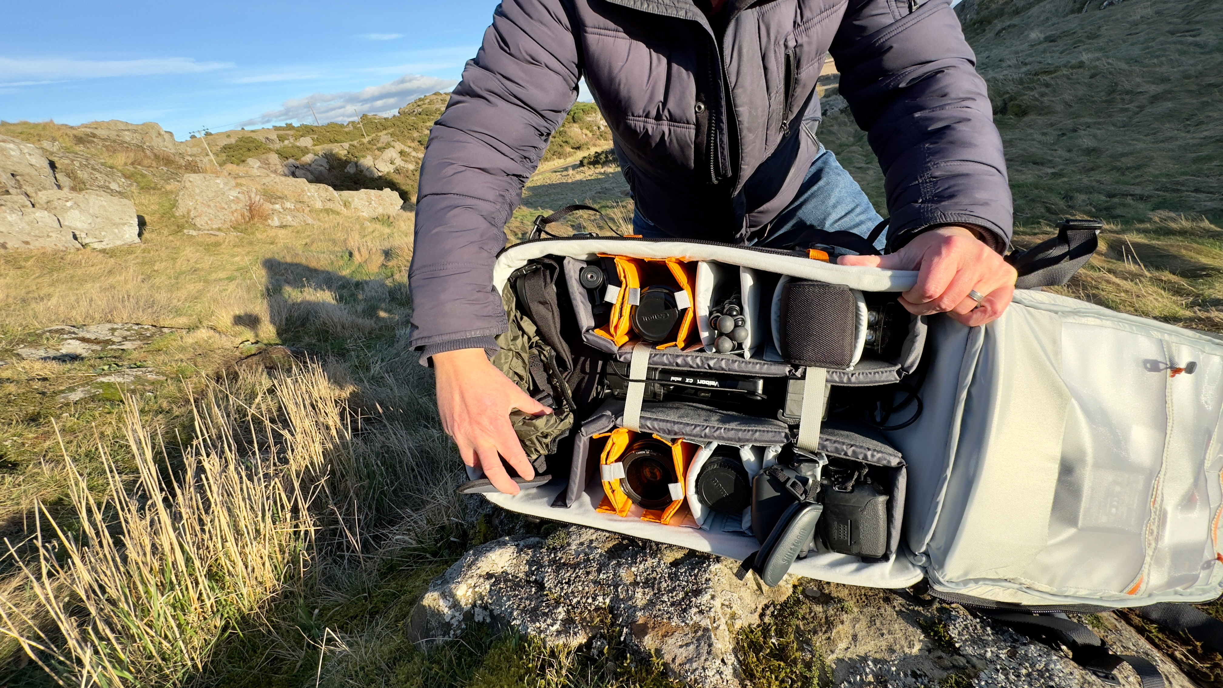 حقيبة ظهر Lowepro Pro Trekker BP 650 AW II داخلية بالخارج في المرتفعات الاسكتلندية