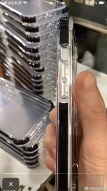 دمية معدنية لتصميم iPhone SE 4