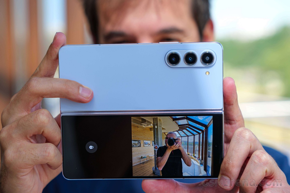 سيحتوي Galaxy Z Fold6 على نفس الكاميرات الموجودة في 5، ويمكن لجهاز Ultra أن يجلب ترقيات